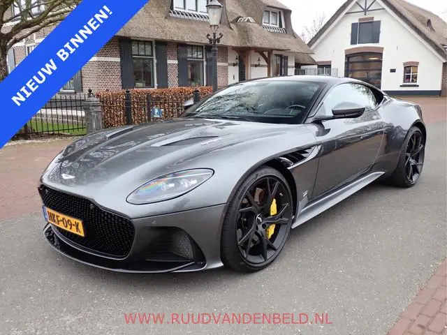 Aston Martin DBS