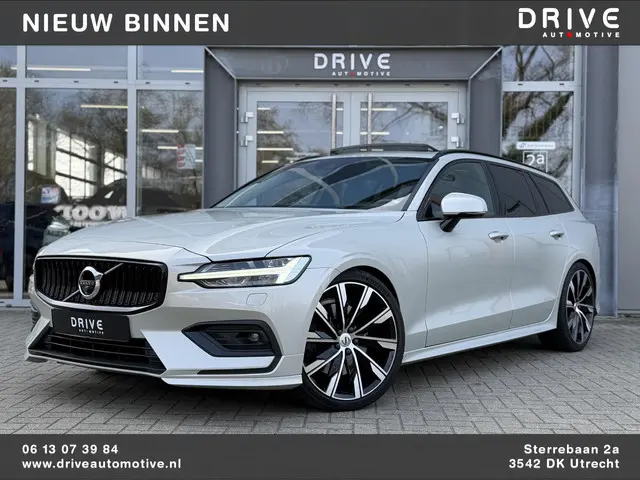 Volvo V60 2.0 T6 AWD Inscription Polestar |Full options| Pano|B&W|StoelVentilatie|PilotAssist|Trekha...