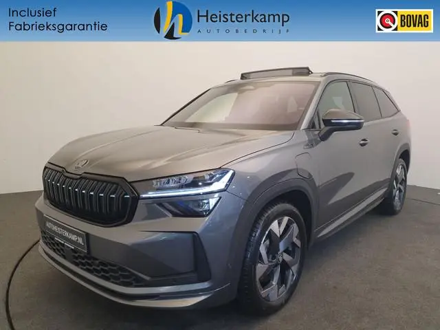 ŠKODA Kodiaq 1.5 TSI PHEV 204pk DSG/AUT Sportline Business Panoramadak, Wegklapbare Trekhaak, 360 Ca...