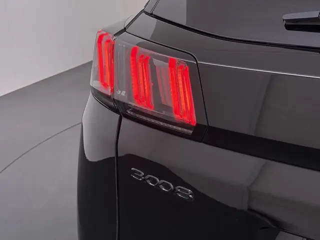 Peugeot 3008 1.6 HYbrid 225 GT VAN: 26.900,- VOOR: 23.877,- UW WKVOORDEEL: 3.023,- | PHEV | BLACK PA...