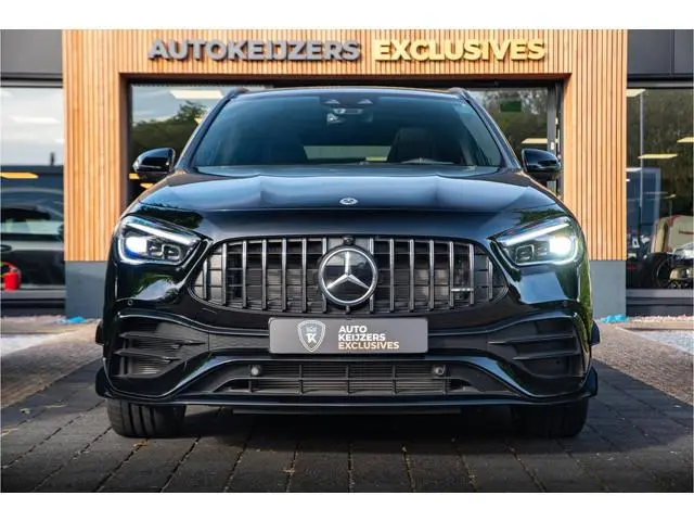 Mercedes-Benz GLA AMG 45 S 4MATIC+ Mercedes-Benz GLA 45 S AMG 4MATIC+ Panodak Schaalstoelen Burmeste...