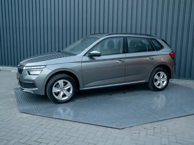 ŠKODA Kamiq 1.0 TSI Ambition | Apple Carplay/ Android Auto | Lane Assist | Cruise Control | Prijs Ri...