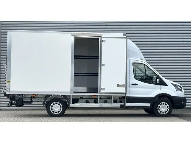 Ford E-Transit 350 L3H1 Trend 89 kWh Bakwagen met laadklep NIEUW!