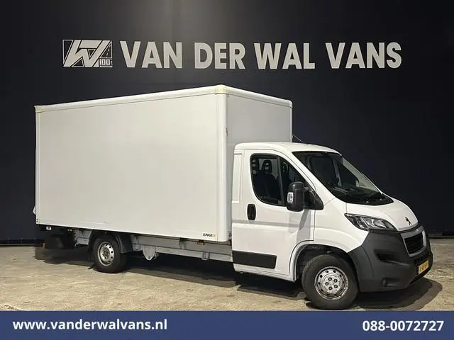 Peugeot Boxer 2.2 BlueHDi 141pk Bakwagen 436cm Lang Laadklep Euro6 Airco | 1055kg laadvermogen | Cru...
