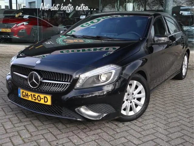Mercedes-Benz A-klasse 180 Ambition Navi / Elekramen / Cruise / Groot scherm / Carplay / Handgeschak...