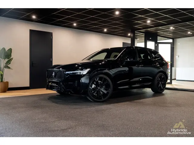 Volvo XC60  T6 Plus Black Edition Recharge AWD | Luchtvering | H&K | HuD | P