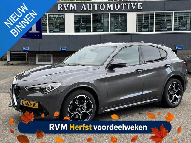Alfa Romeo Stelvio 2.2 JTD AWD Veloce Automaat | VAN: € 34.900- VOOR: € 32.877,- UW HERFSTVOORDEEL:...