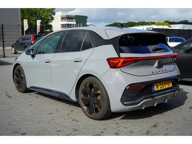 Cupra Born