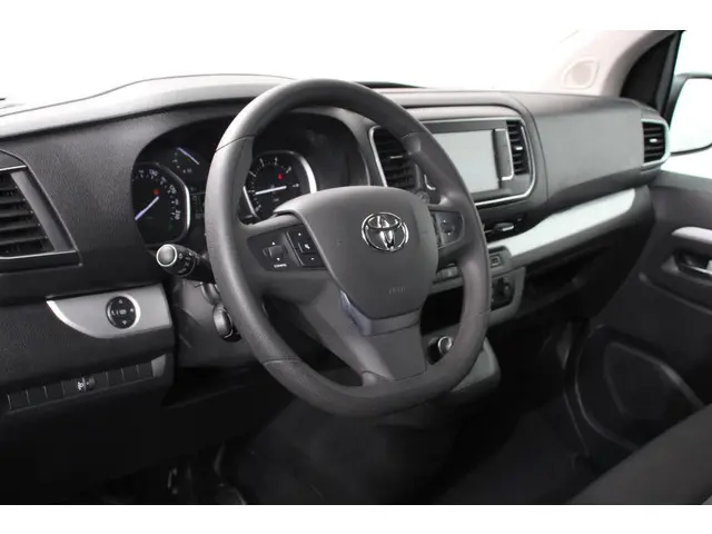 Toyota PROACE Shuttle 2.0 145pk L3H1 Automaat Cool 9persoons PERSONENBUS Toyota PROACE Shuttle 2.0 D...