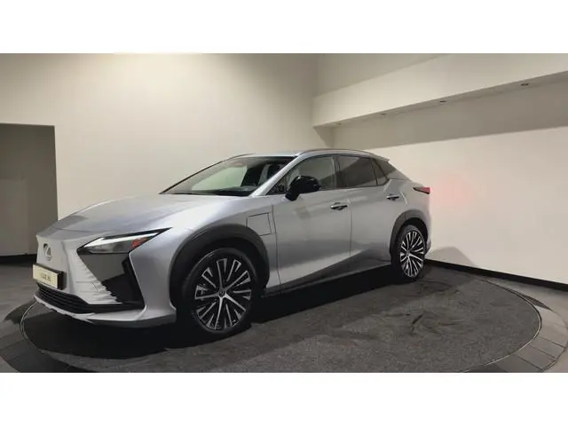 Lexus RZ