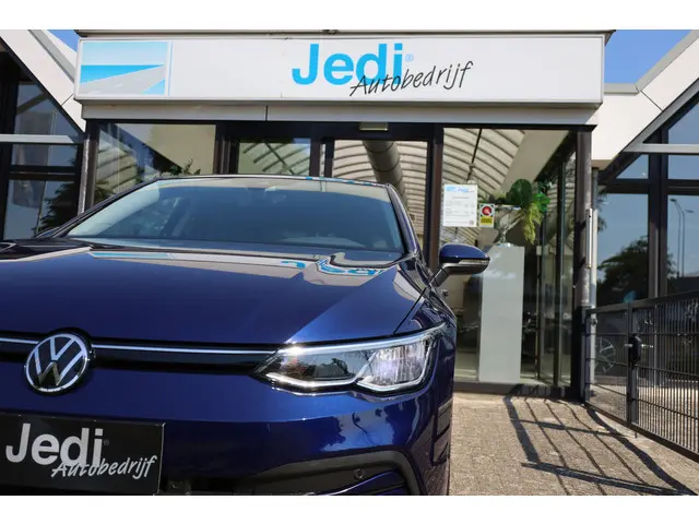 Volkswagen Golf United 1.0 eTSI 81kw/110pk DSG7