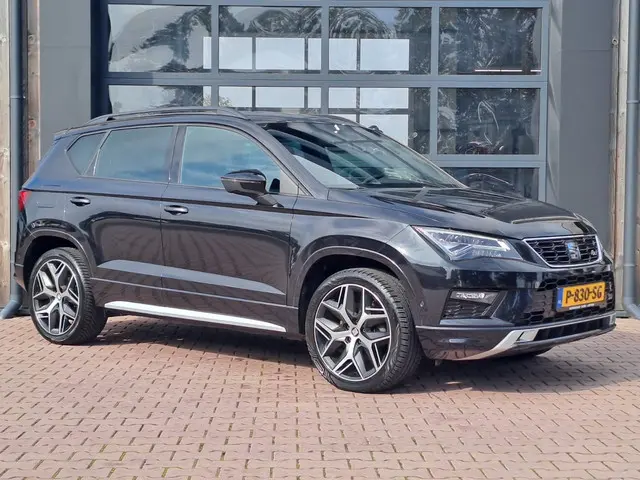 SEAT Ateca 2.0 EcoTSI FR 4DRIVE | Automaat | LED | Trekhaak | Stoelverwarming | Park Assist | Elek....