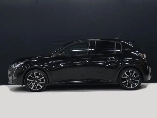 Peugeot 208 1.2 GT Pack [PANORAMADAK, CAMERA, APPLE CARPLAY, TREKHAAK, ANDROID, PDC, STOELVERWARMING...
