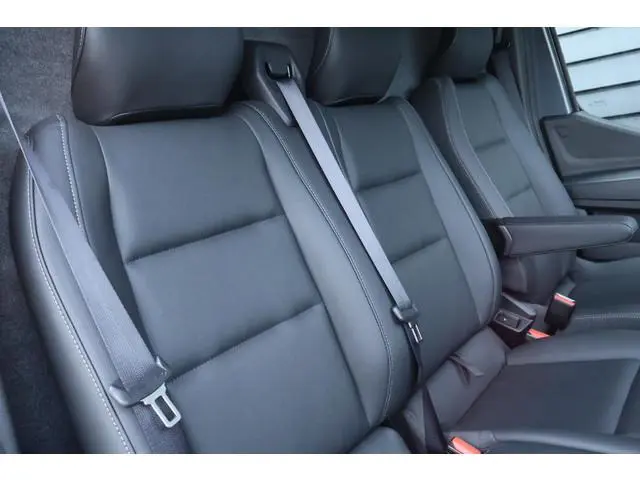 Renault Master E-Tech T35 140pk L2H2 Advance long range 87 kWh Trekhaak Camera Leder