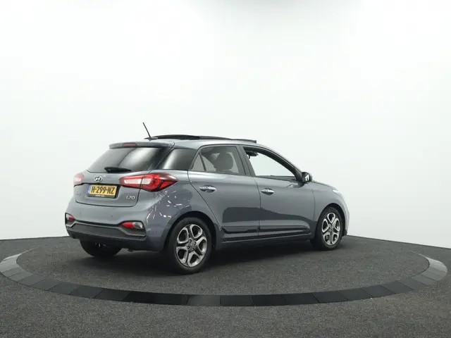 Hyundai i20 1.0 T-GDI Premium | Panoramadak | Leder | Navigatie | Ca