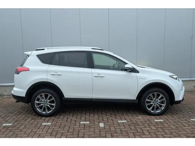 Toyota RAV4 2.5 Hybrid Executive LMV| Lederen bekleding| Elektr. achterklep | Elektr. verstelbare st...