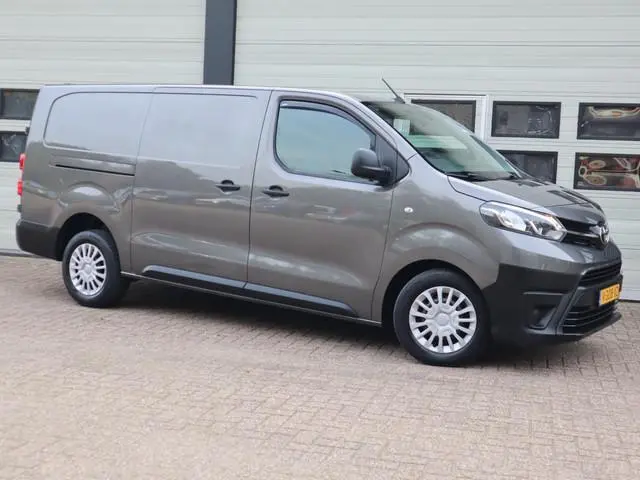 Toyota pro-ace
