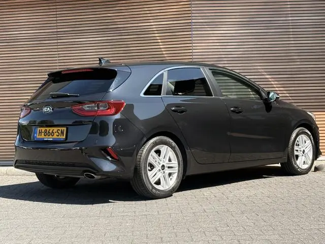 Kia Ceed 1.0 T-GDi DynamicPlusLine Camera / Carplay / Navi / Goed Onderhouden / Winterbanden!