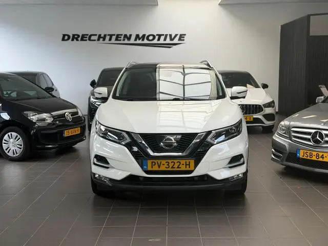 Nissan Qashqai 1.2 Tekna / Navigatie / Panoramadak /