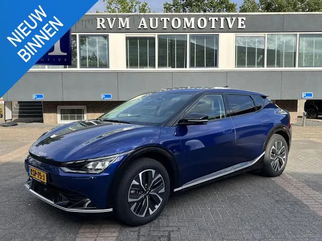 Kia EV6 Light 77.4 kWh VAN: 38.900,- VOOR: 34.877,- UW HERFSTVOORDEEl: 4.023,- EURO SOH 100% | 3.000...