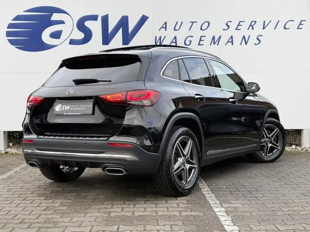 Mercedes-Benz GLA-klasse 200 Business Solution AMG | Pano | Memory | MultiBeam LED | Camera | 19 inc...