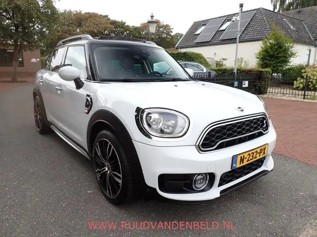 MINI Countryman 2.0 Cooper S KEYLESS / HEAD-UP / SCHUIF-KANTELDAK / CARPLAY