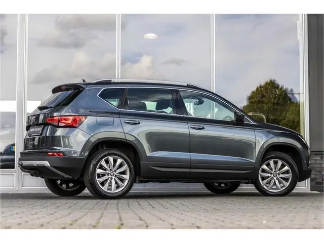 SEAT Ateca 1.4 EcoTSI Style Business Intense | DSG | Trekhaak | Camera | LED