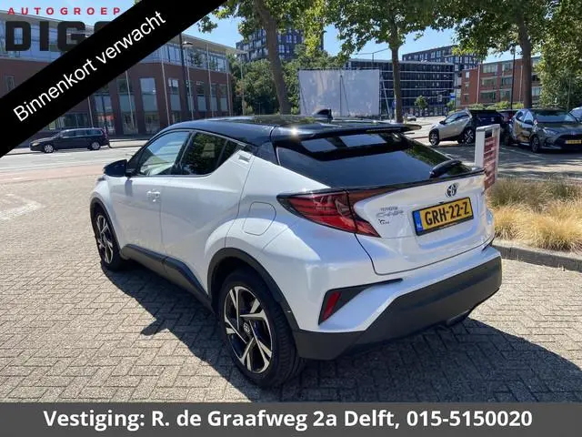 Toyota C-HR 1.8 Hybrid Dynamic Bi-Tone | Stoelverwarming | Apple Carplay / Android Auto