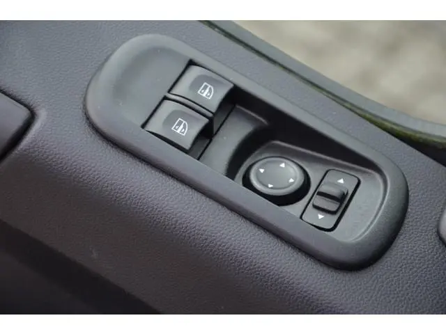 Nissan Interstar