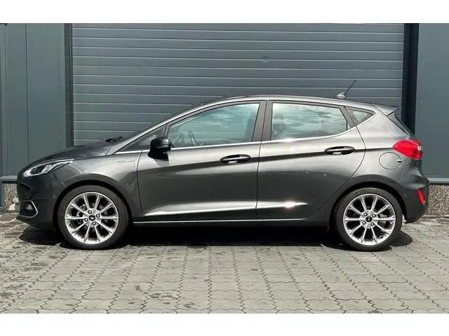 Ford Fiesta 1.0 EcoBoost Vignale AUTOMAAT 2444KM! 1e eig.! NL-auto!