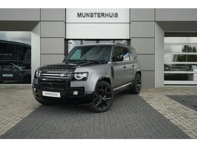 Land Rover Defender 110 2.0 P300e 110 S | Fiscale waarde €88.000 | Munsterhuis Edition | Koelvak | E...