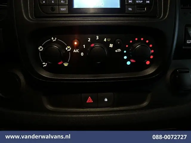 Renault Trafic 1.6 dCi L1H1 Euro6 Airco | Imperiaal | Trekhaak | Parkeersensoren | Cruisecontrol Bij...