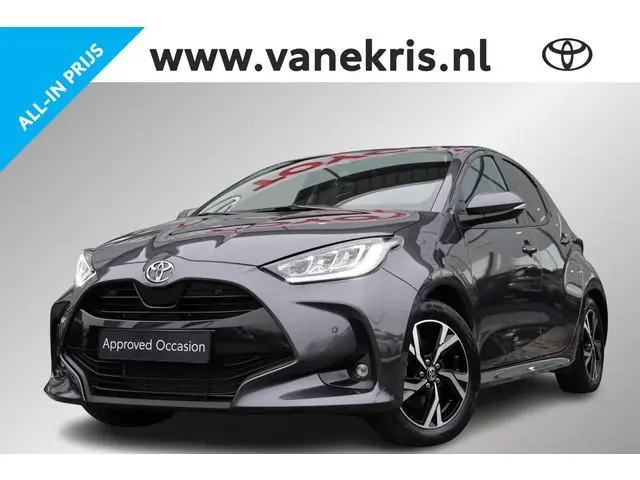 Toyota Yaris 1.5 Hybrid 115 Dynamic Limited, Parkeersensoren, Stoelverwarming, Apple Carplay / Andro...