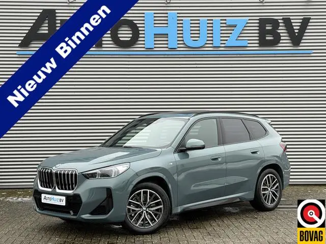 BMW X1 xDrive23i M Sport Panoramadak Trekhaak Head-Up Display Leder ACC Stoelverwarming Harman-Kardo...