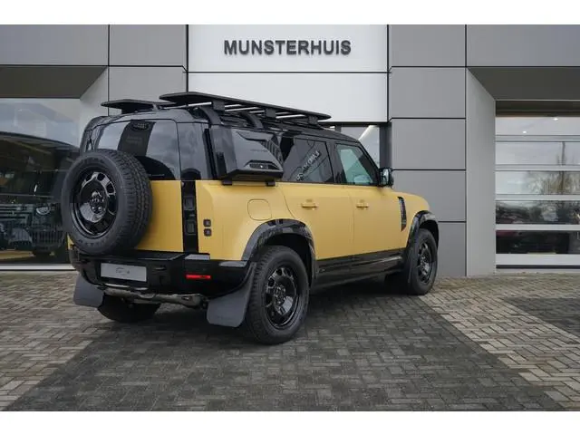 Land Rover Defender 110 P300e 110 Trophy Edition | Koelvak | Voorstoelen verwarmd / gekoeld | Elektr...
