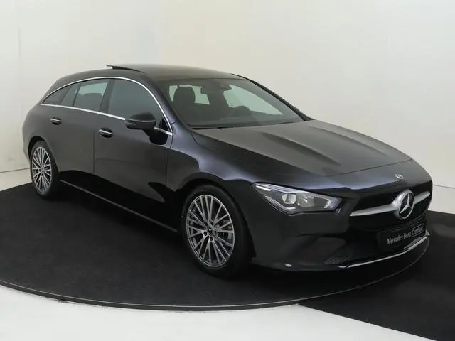 Mercedes-Benz CLA-klasse Shooting Brake 180 Luxury Line / Panaroma-dak / Achteruitrijcamera / Sfeerv...