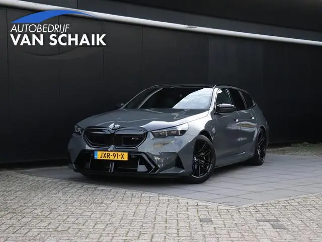 BMW 5-serie Touring M5 | SOH 95.4% | KERAMISCH | LEDER | MEMORY | PANO | B&W | 360° CAMERA | TREKHAA...