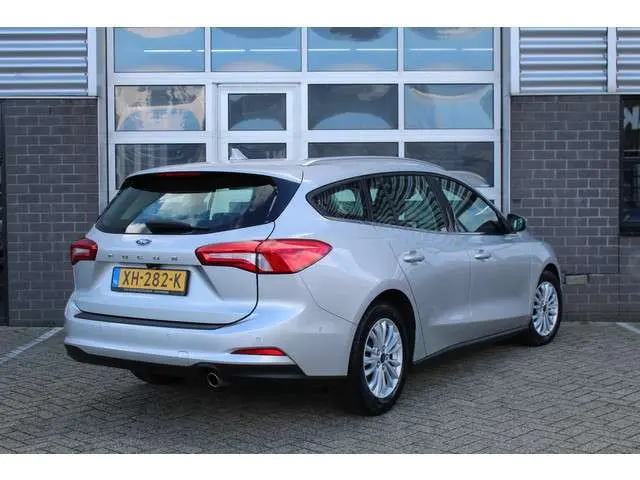 Ford Focus Wagon 1.0 EcoBoost Titanium Business / Carplay / Keyless / N.A.P.