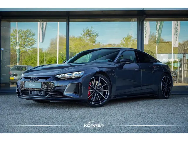 Audi e-tron GT RS 93 kWh 600 PK / 4Wiel Sturing / Massage / Luchtvering / B&O