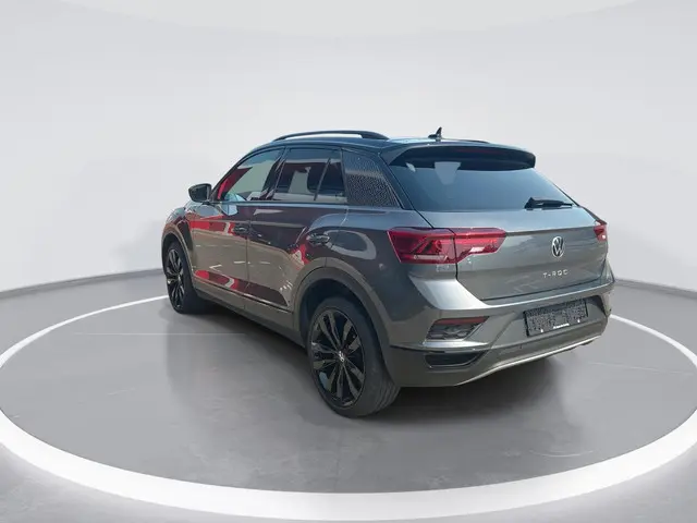 Volkswagen T-Roc 1.5 TSI 150pk DSG Sport · Apple/Android Car Play · Camera · Keyless · Navigatie · S...