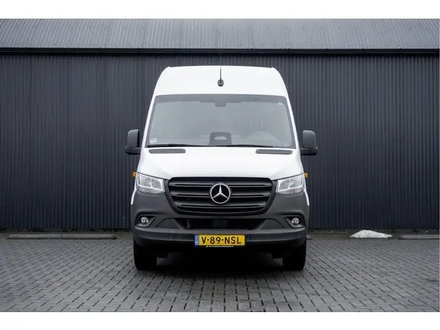 Mercedes-Benz Sprinter 317 CDI L2H2 | Mbux | Facelift | Navi | Camera | Adapt.Cruise | Automaat