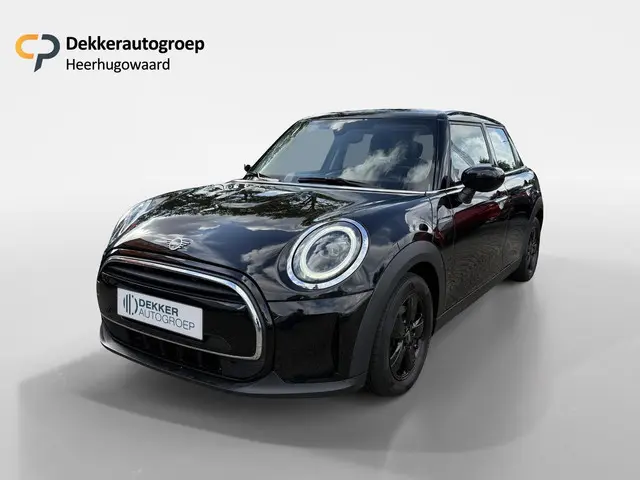 Mini Mini 1.5 One Essential 90PK 5 Deurs met Navigatie