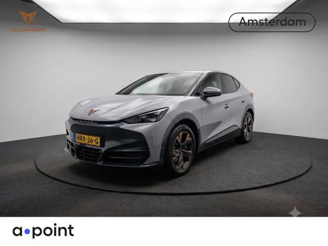 CUPRA Tavascan Business 82 kWh 286 pk | Navigatie | Warmtepomp | Parkeersensoren (Park assist) | Ach...