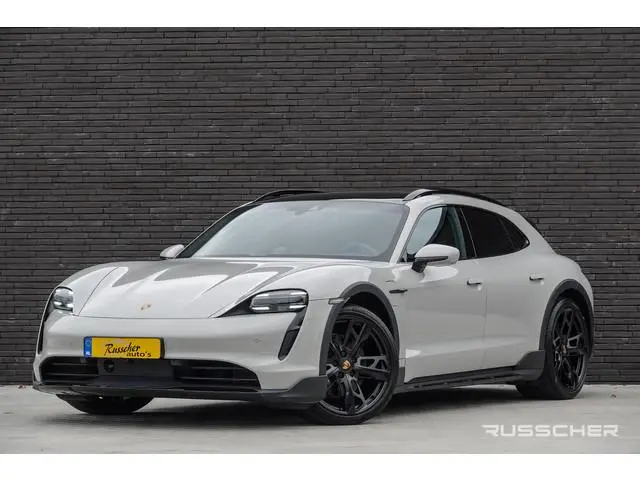 Porsche Taycan Cross Turismo 476Pk | 4WD |  Luchtvering | Panoramadak | Warmtepomp | 360° Camera | 2...