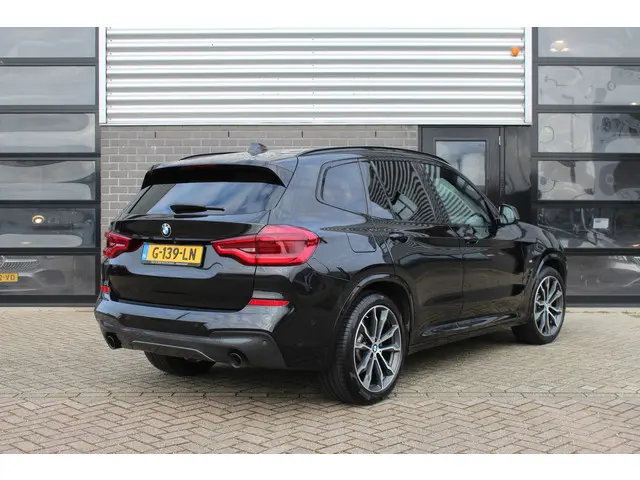BMW X3 xDrive20i High Executive Edition / Harman Kardon / N.A.P.