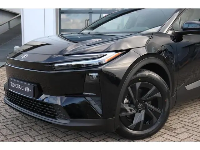 Toyota C-HR+