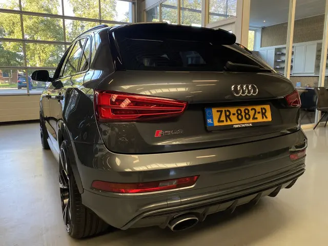 Audi Q3 2.5 TFSI RS Q3 quattro Pro Line Plus Leder, Navi, Cruise, 340 PK