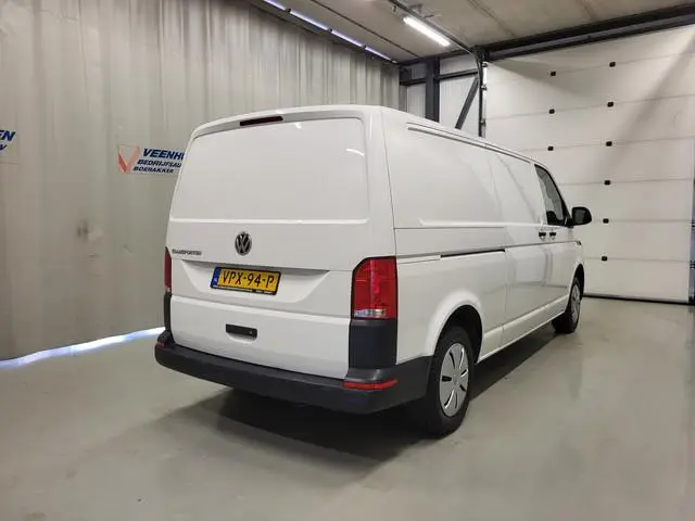 Volkswagen Transporter 2.0TDI L2/H1 Euro 6!