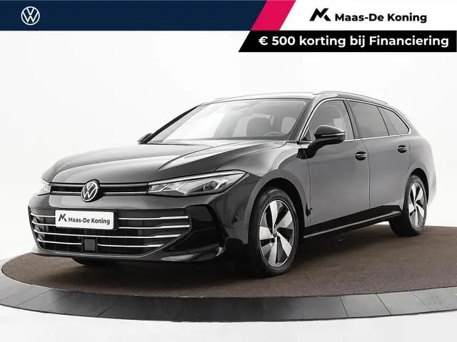 Volkswagen Passat Variant 1.5 eTSI 150pk DSG Business · Camera · Stuur- & Stoelverwarming · Apple/An...