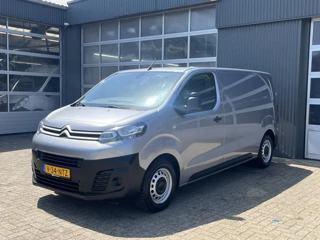 Citroën Jumpy 1..5 BlueHDI L2 H1 Marge BTW en BPM vrij!! Airco Cruise controle Navigatiesysteem 2-Pe...